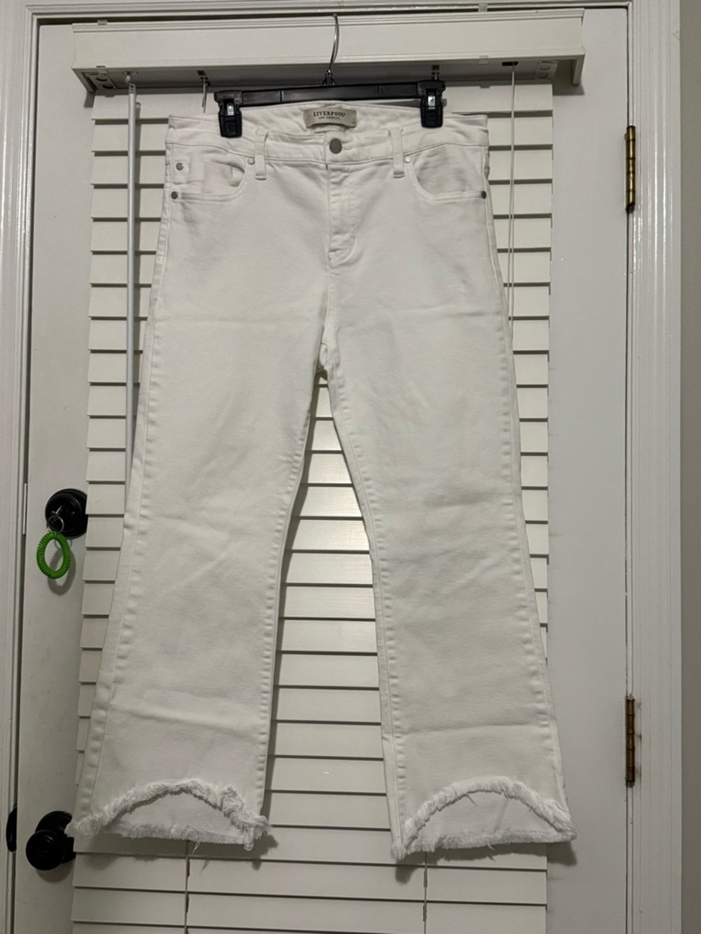 Liverpool White Cropped Ankle Jeans with Frayed Hem